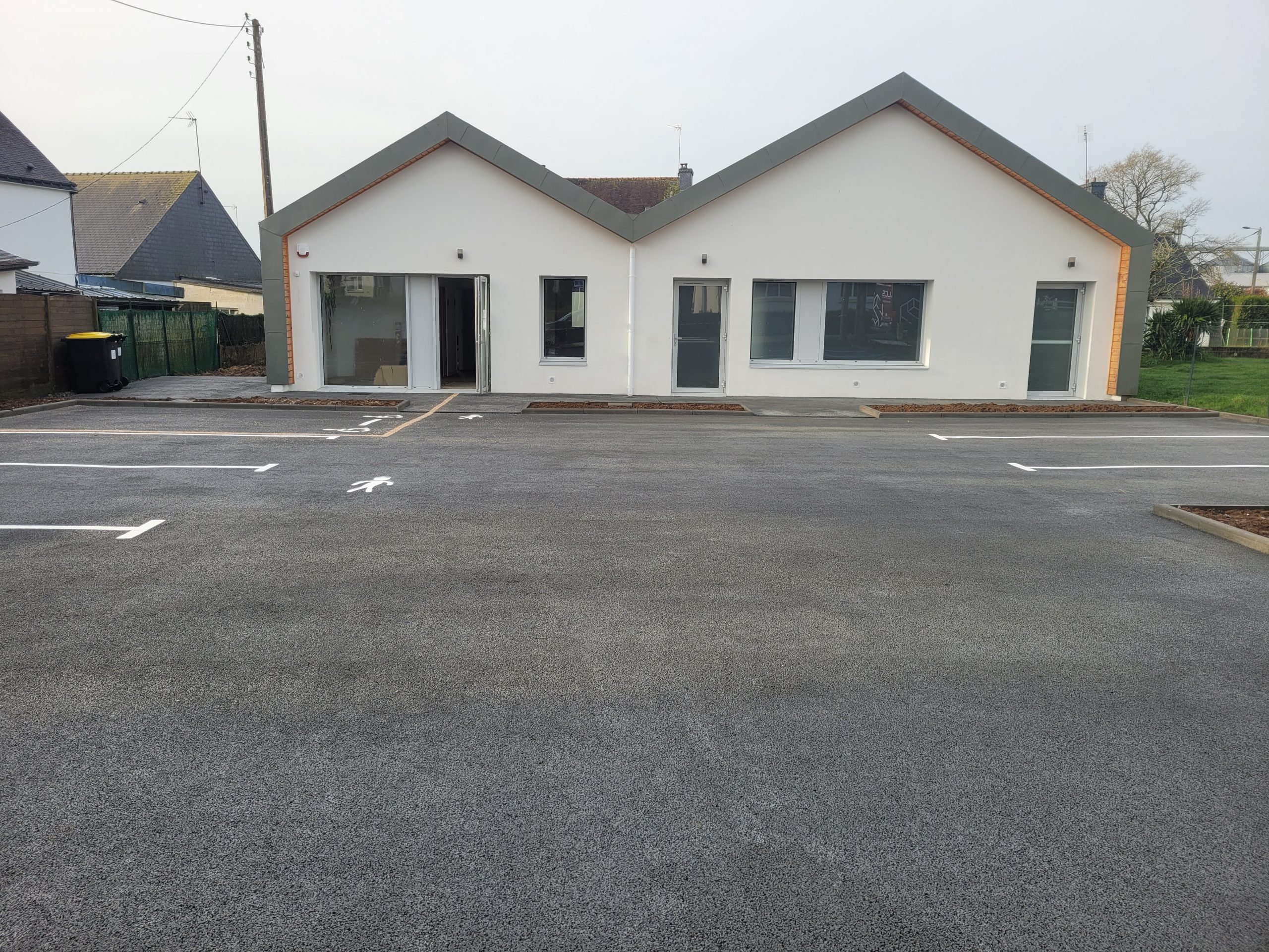 Photo d'un cabinet paramédical, suivi de chantier Vincent Bizien Maitre d’œuvre à Rohan